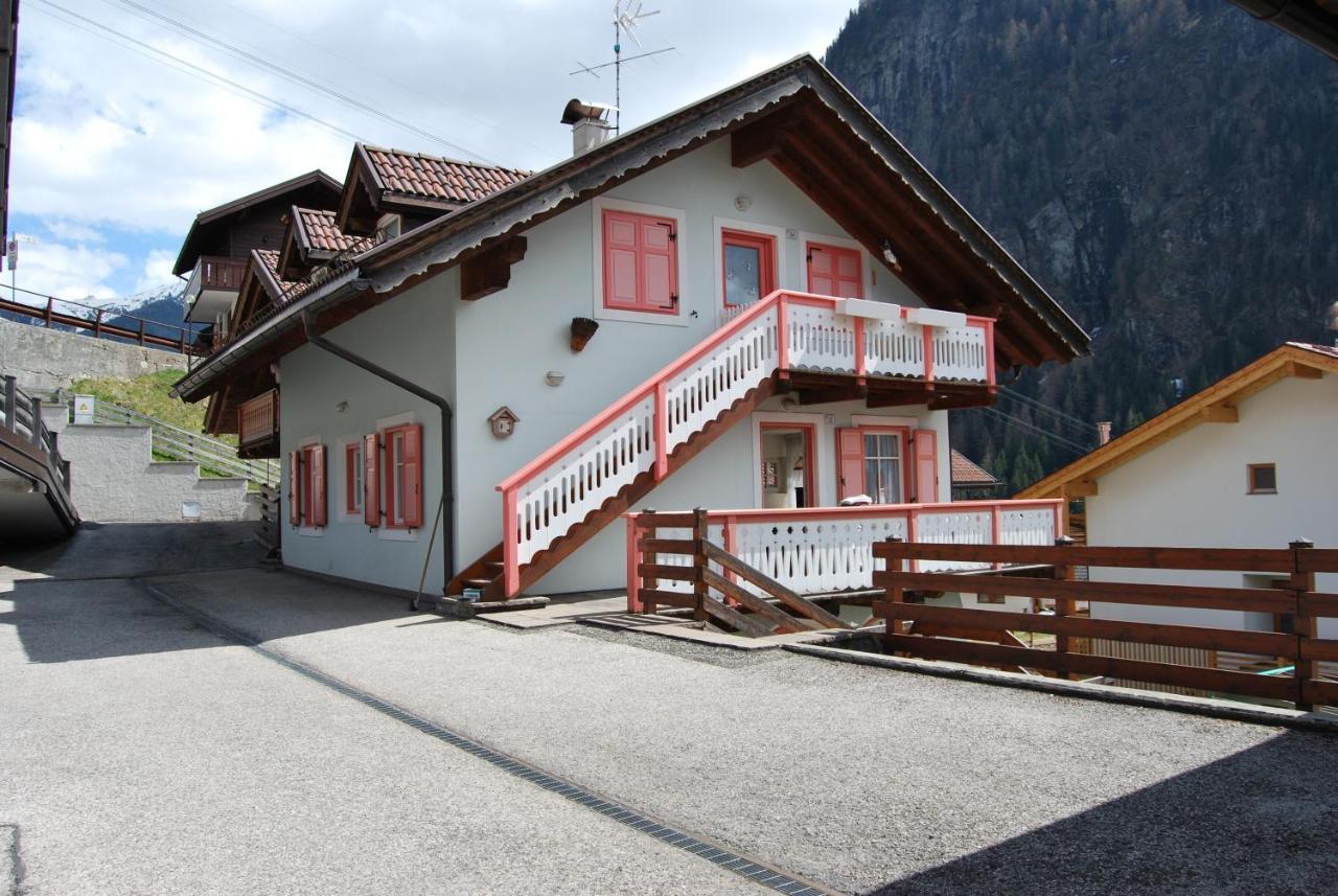 Appartamento Col Val Di Fassa Con Terrazza Bagni Rinnovati 2023 كامبيتيلو دي فاسا المظهر الخارجي الصورة