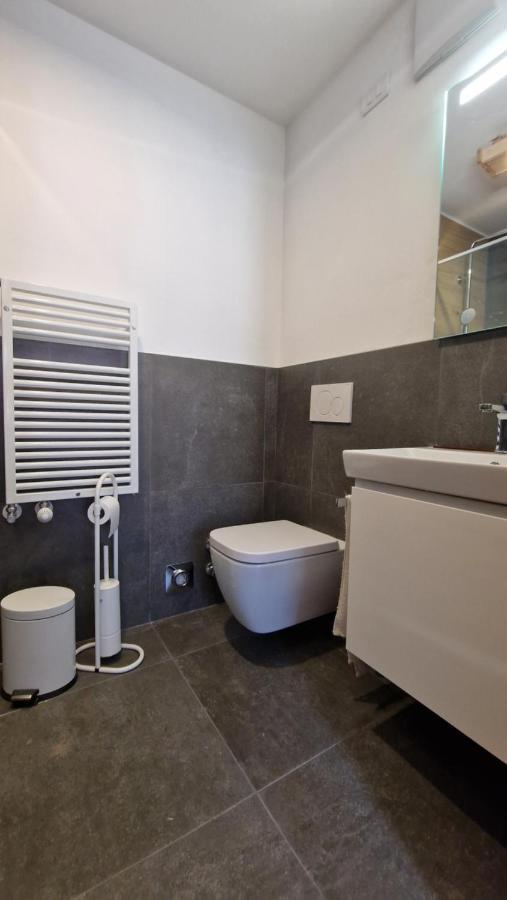 Appartamento Col Val Di Fassa Con Terrazza Bagni Rinnovati 2023 كامبيتيلو دي فاسا المظهر الخارجي الصورة